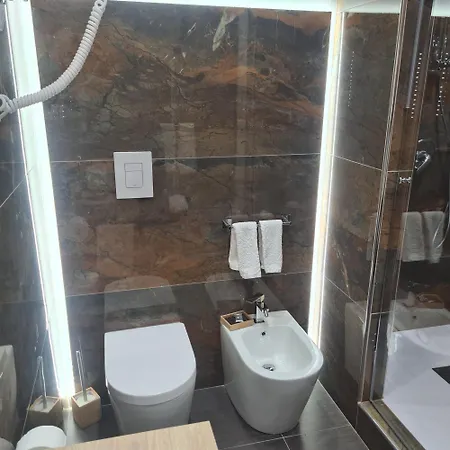 ゲストハウス Ruggero Settimo Prestige