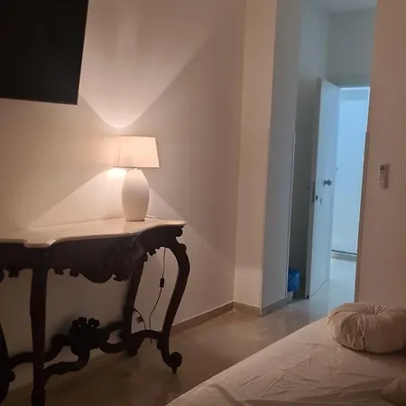 Ruggero Settimo Prestige * パレルモ