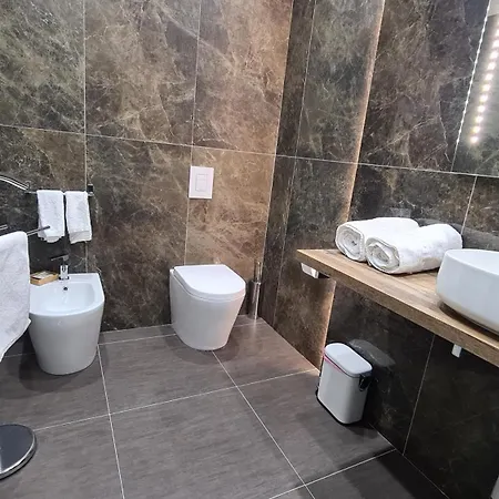 ゲストハウス Ruggero Settimo Prestige